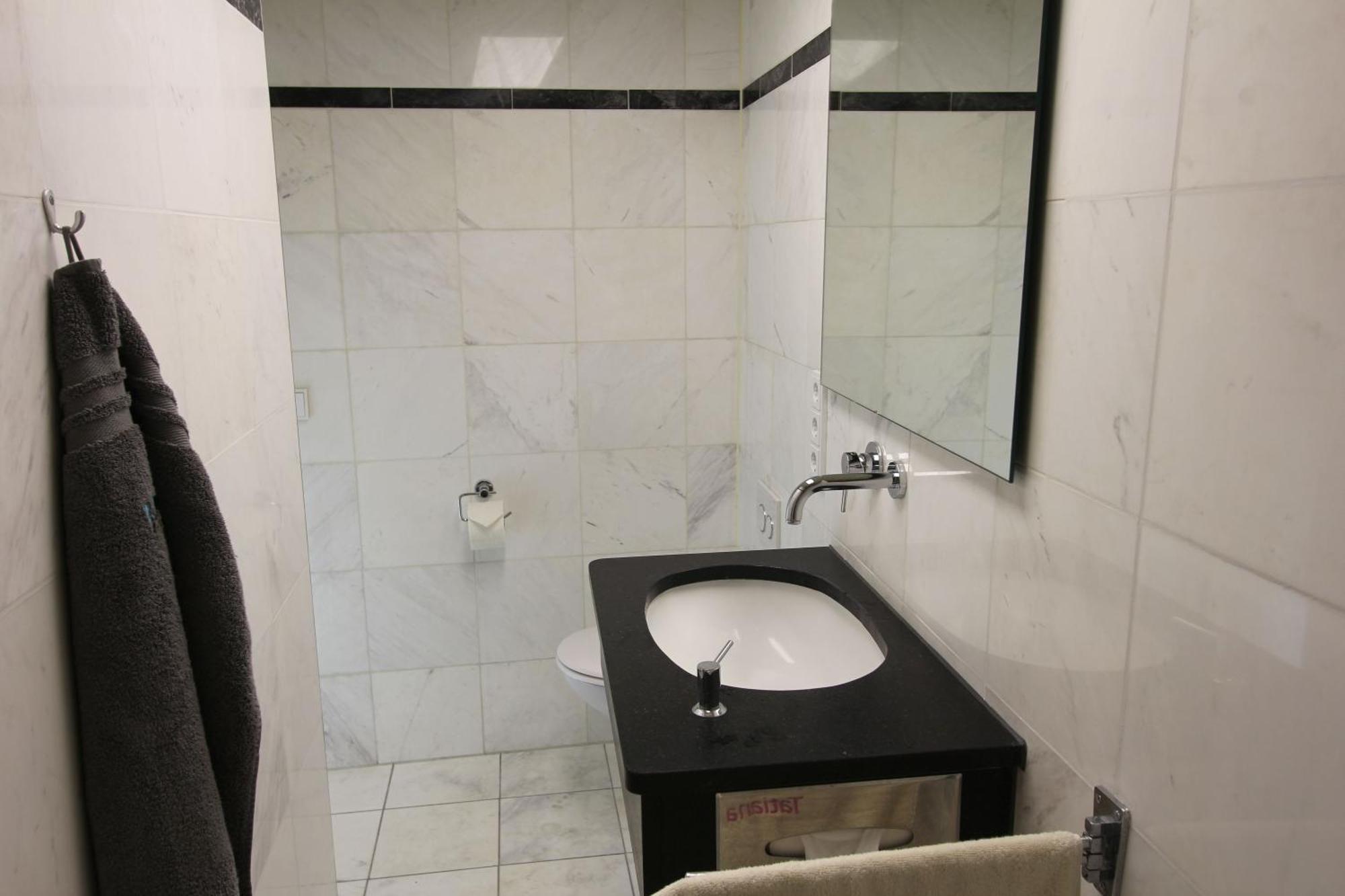 Kleine Wohnung Fuer Singles Daun Esterno foto