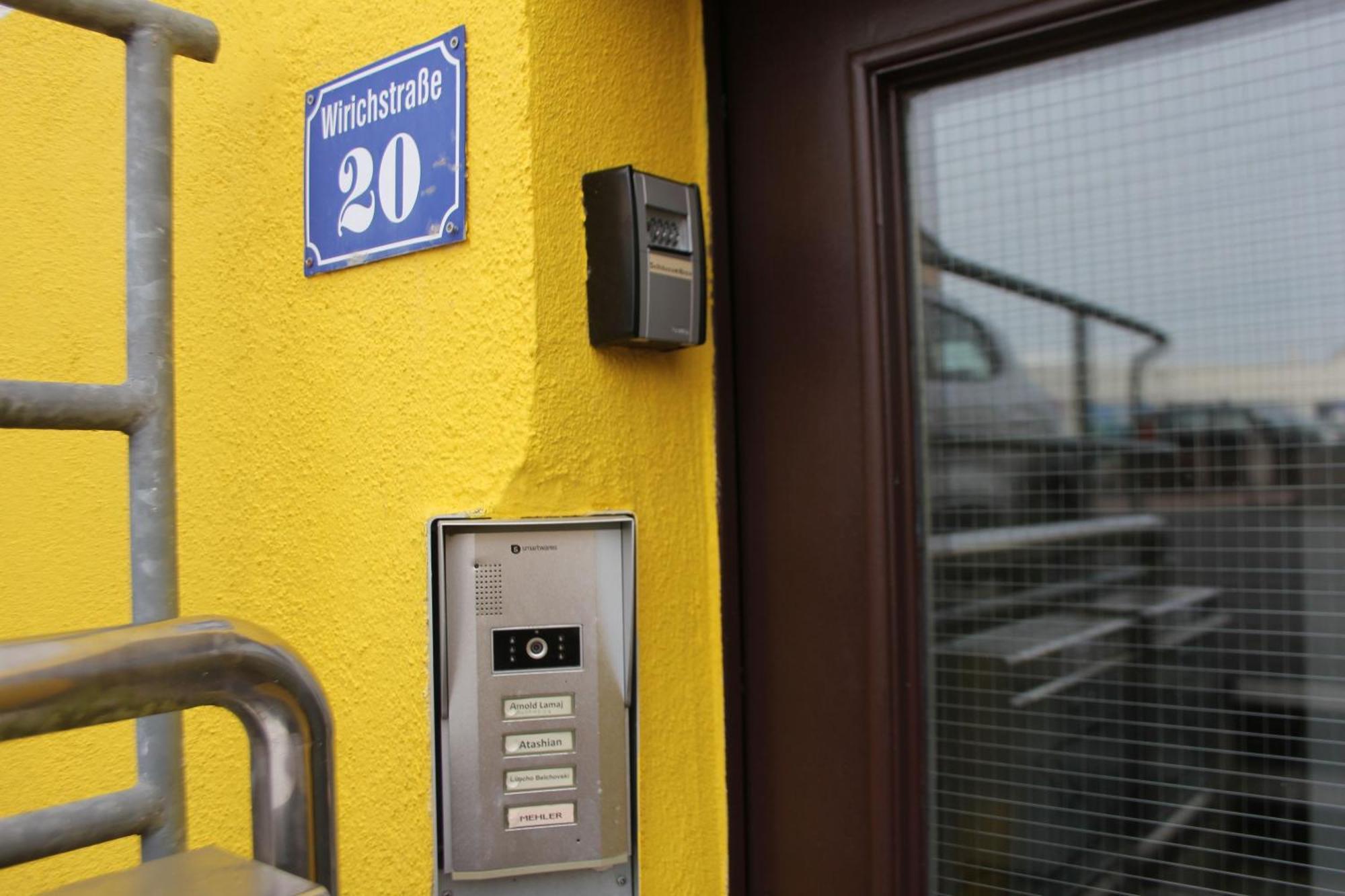 Kleine Wohnung Fuer Singles Daun Esterno foto