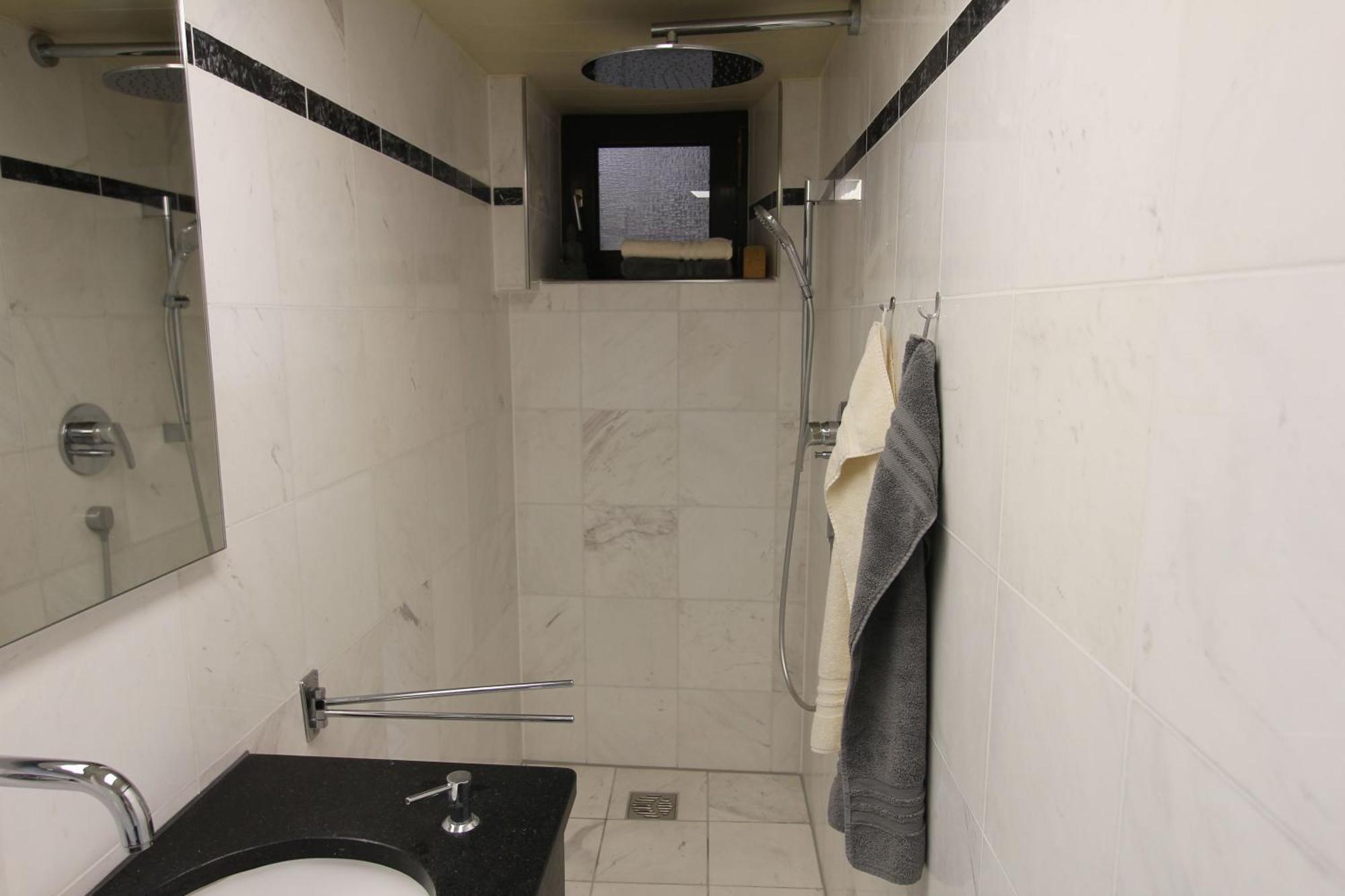 Kleine Wohnung Fuer Singles Daun Esterno foto